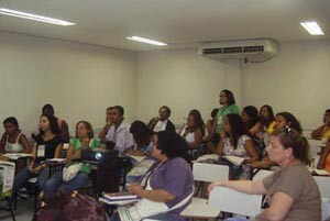 1-crprj-debate-contribuicao-para-o-fim-da-exclusao01-300x201.jpg