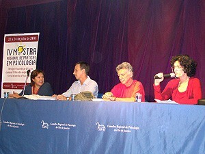 1-IV-Mostra-Regional-de-Praticas-em-Psicologia-tem-inicio-no-Rio_01-300x225.jpg